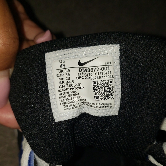 Nike Kids Royal Blue and Black Sneakers - Picture 4 of 5